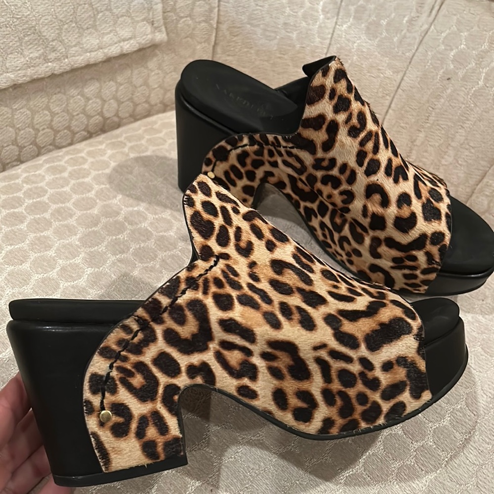 Naked Feet animal, print shoes